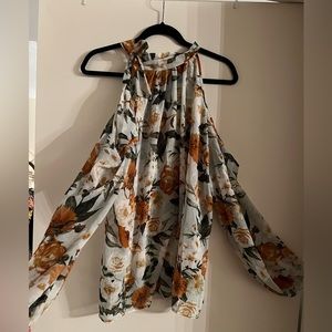👑2X Shein Peekaboo Shoulder Floral Blouse👑